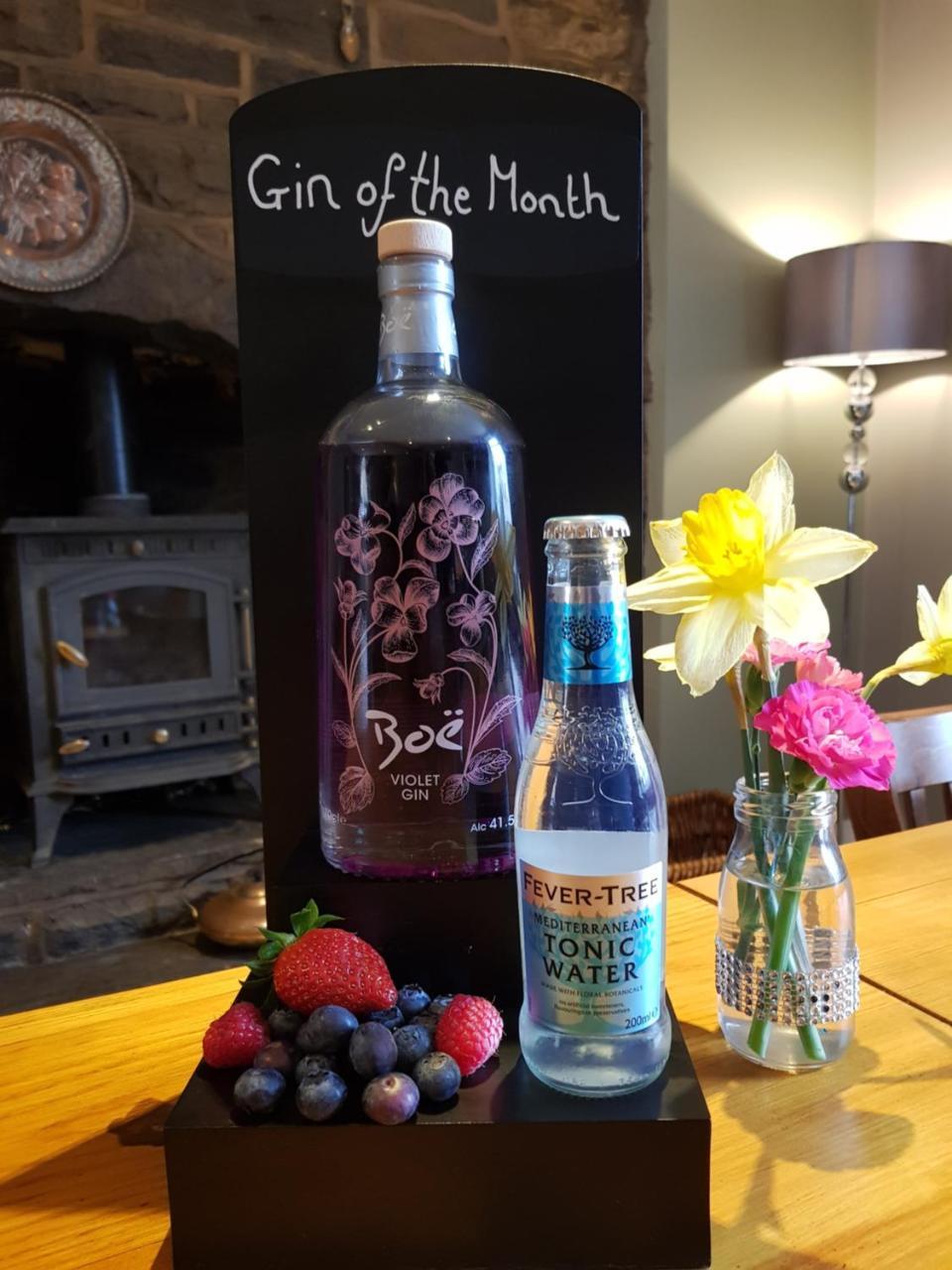 梧桐酒店 Birch Vale 外观 照片